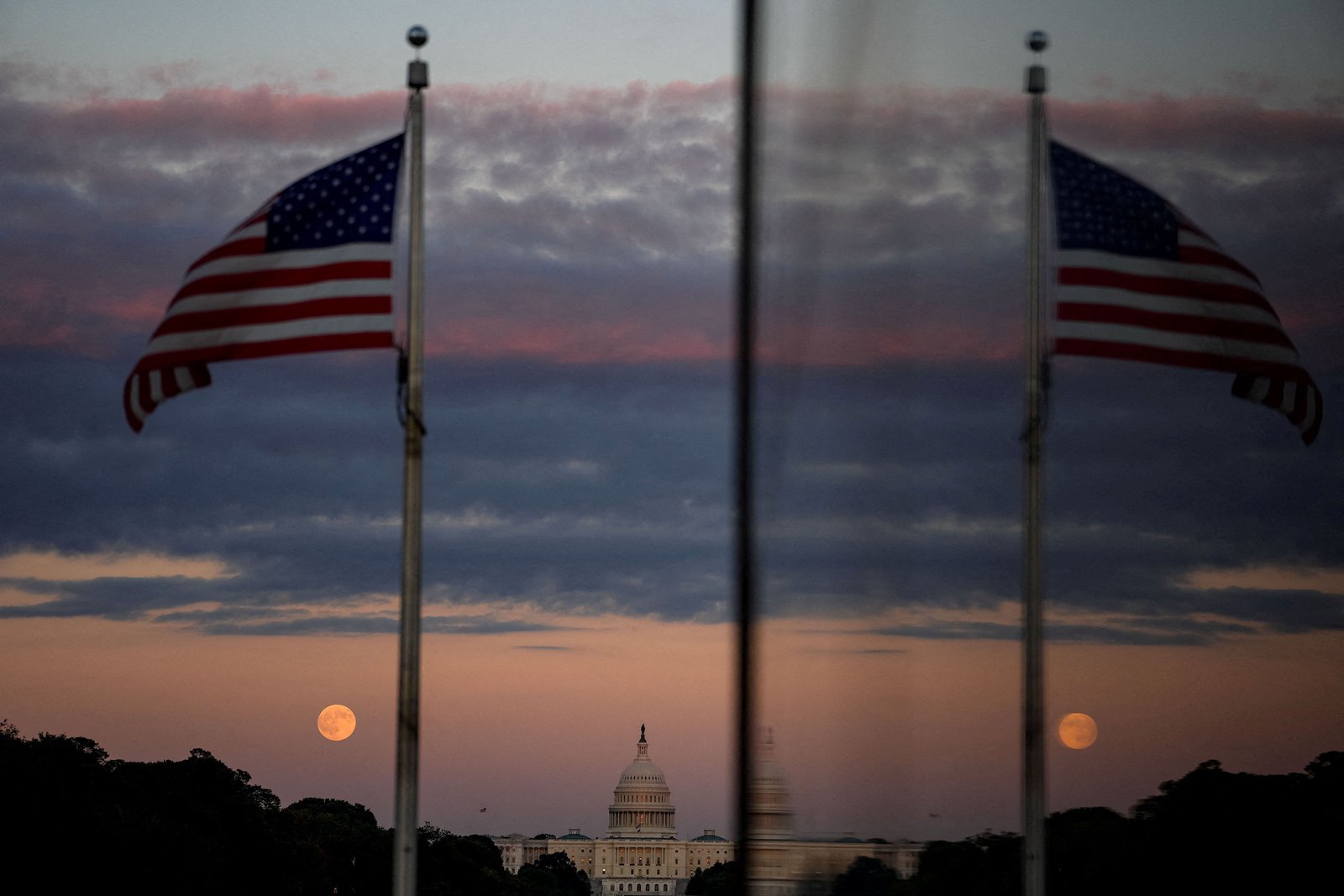 US govt shutdown enters seventh day with no movement