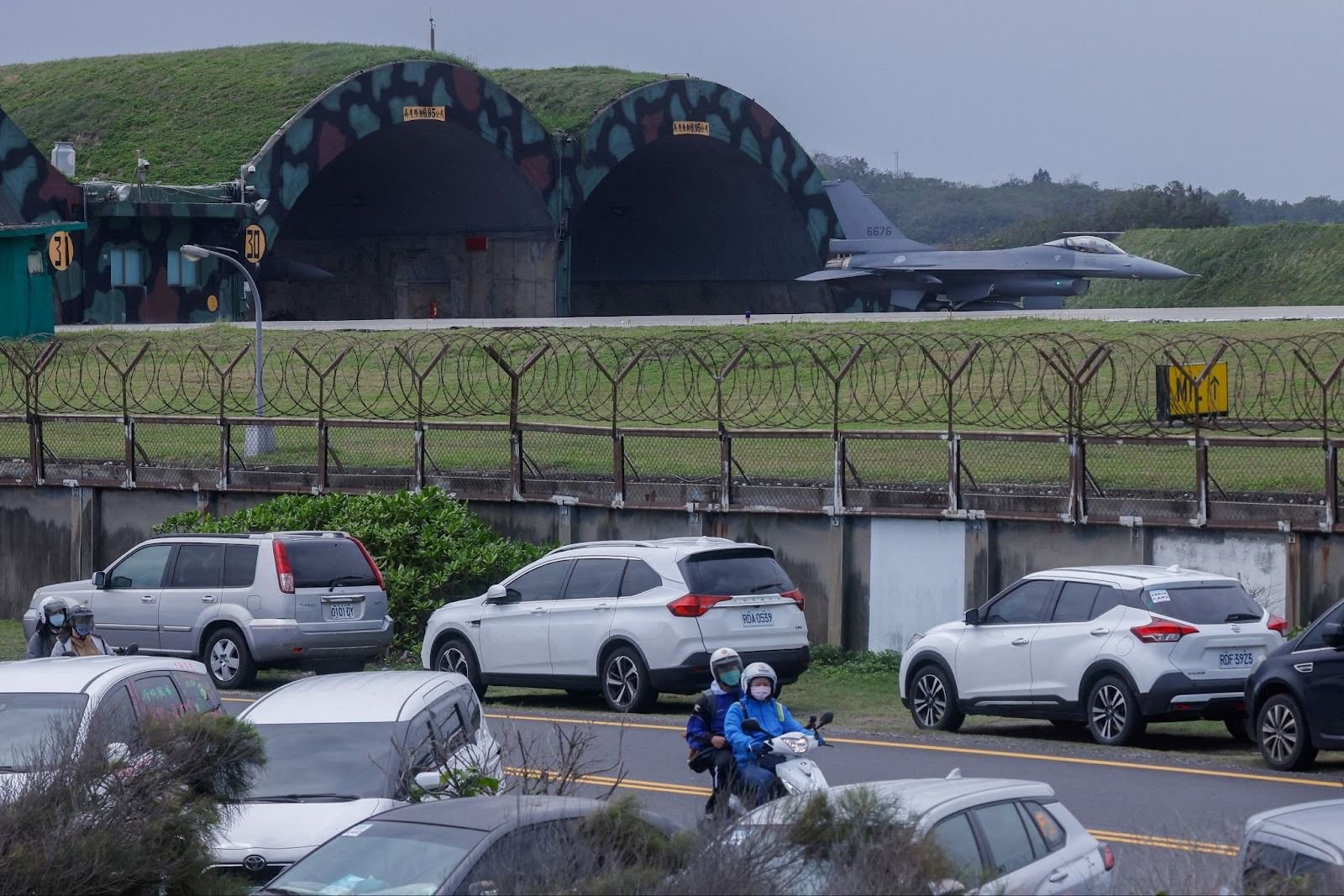 Australia warns of Beijing’s South China Sea military build-up