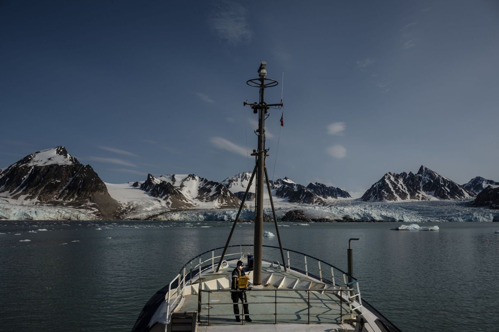 Climate change opens sea trade route off Russia
