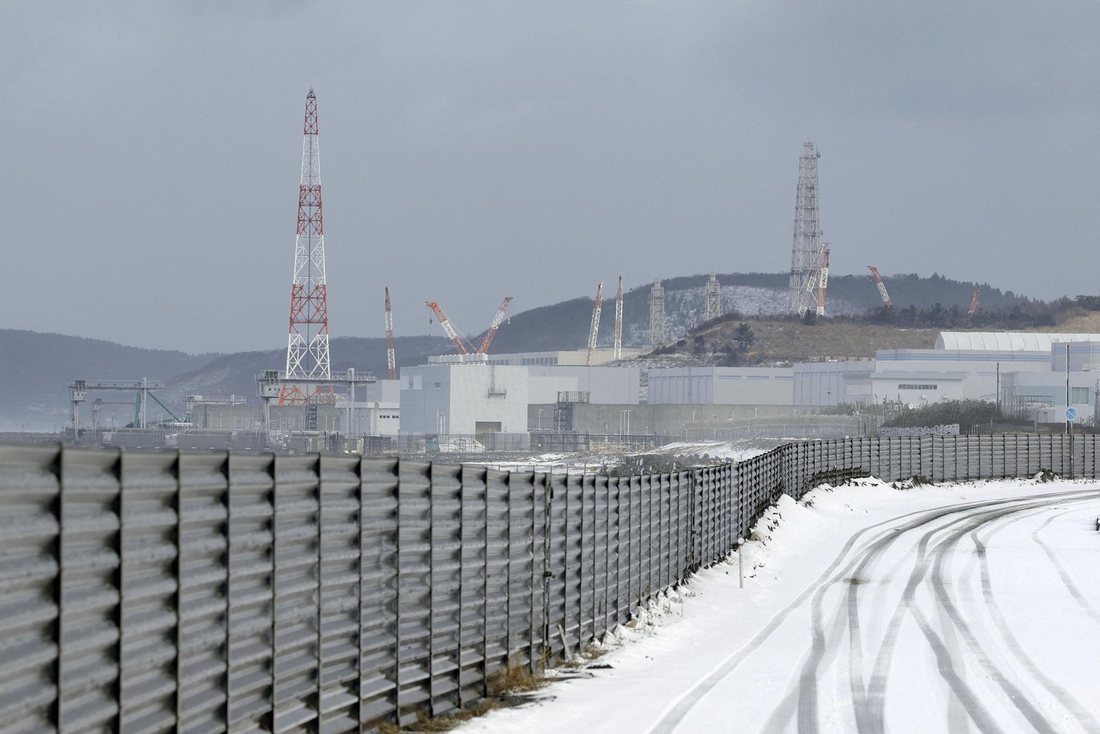 Nuclear power gathers pace globally