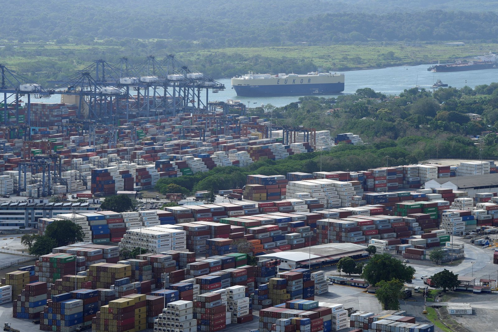 Court blocks Panama Canal contract with Hong Kong firm