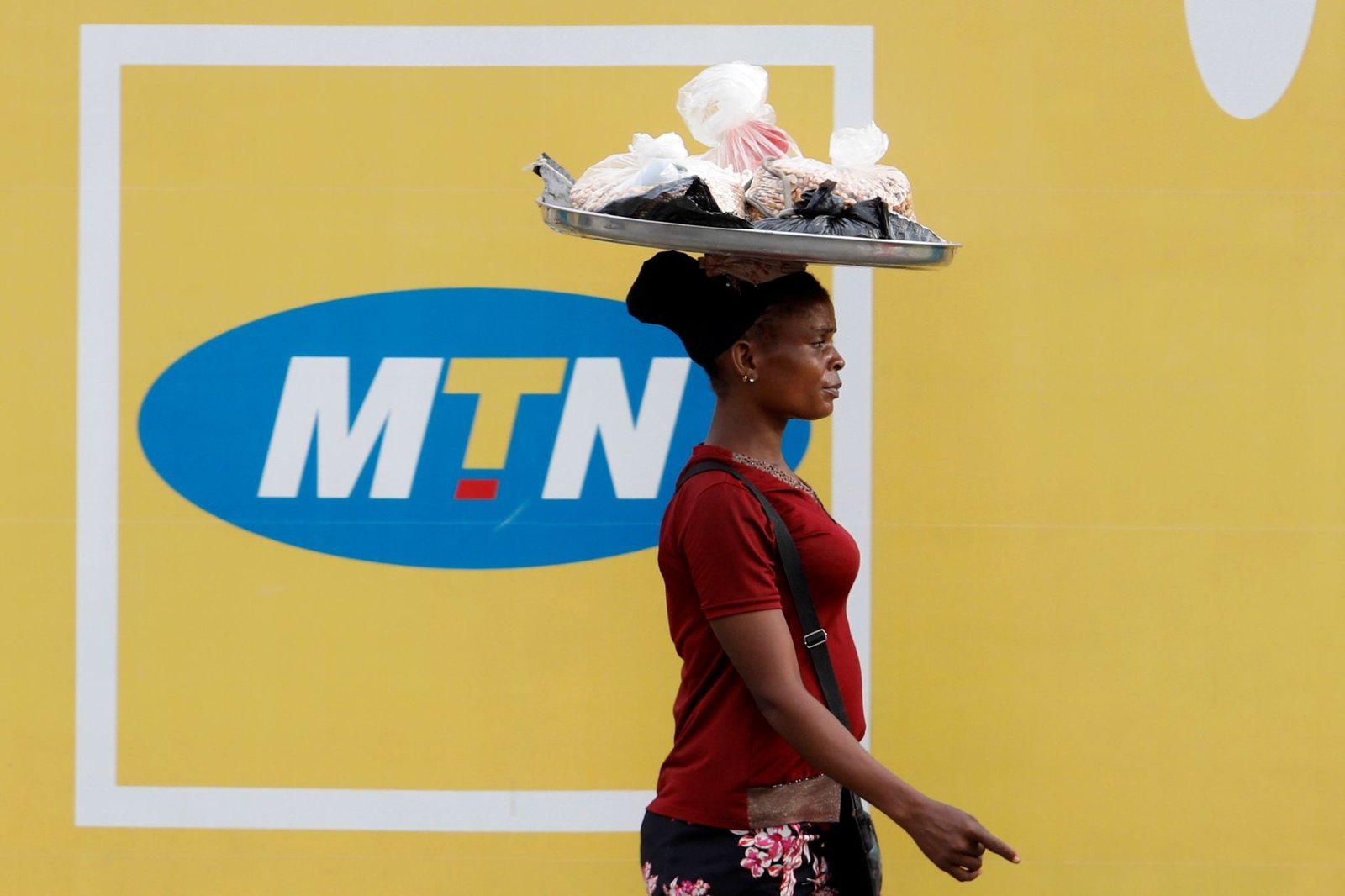 Telecoms giant MTN plans to buy IHS Towers