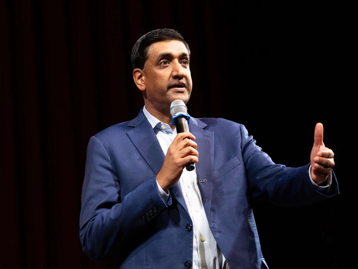 Ro Khanna Demands Congress Pass War Powers Resolution to Stop Assault on Iran