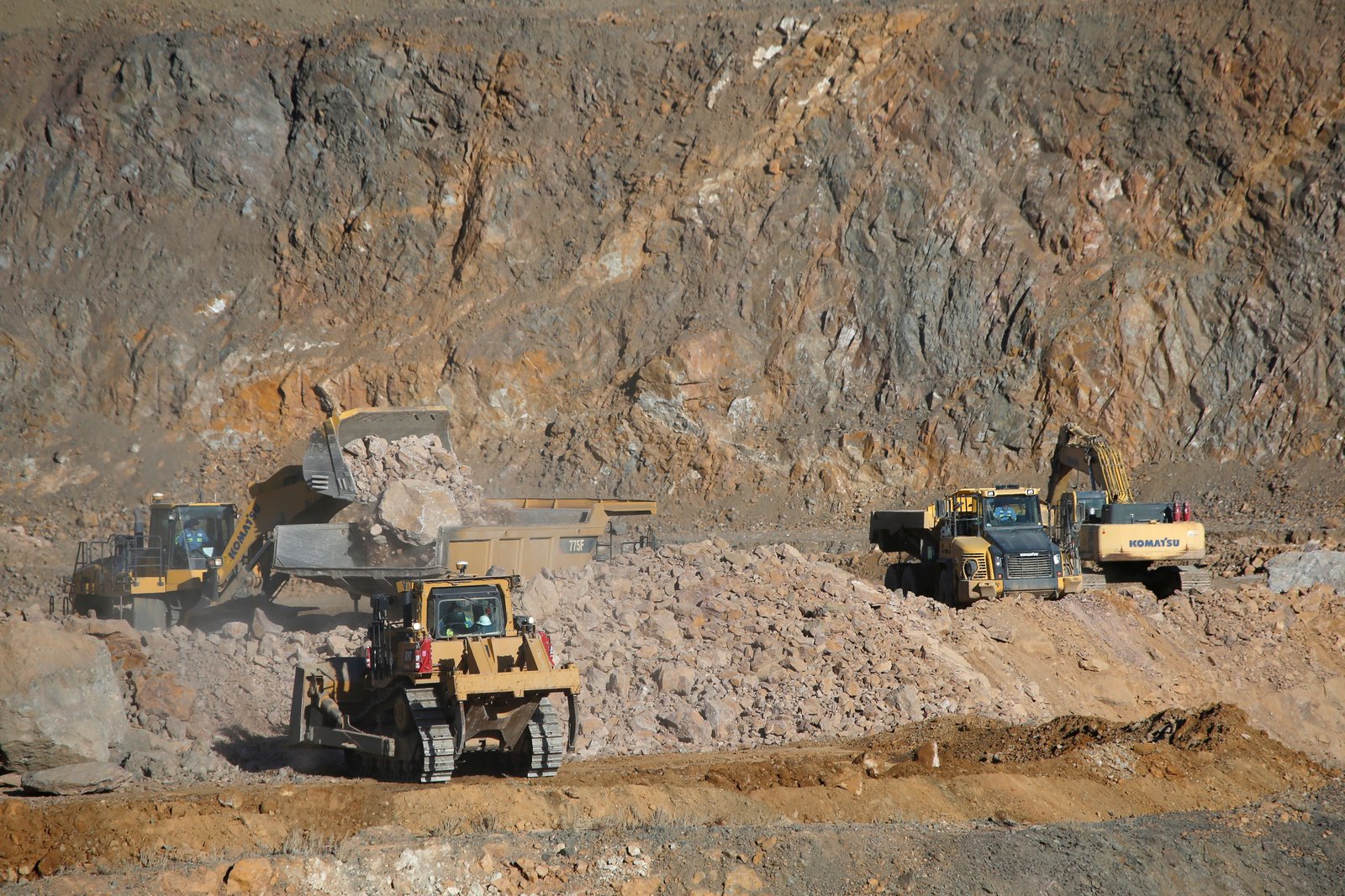 Investors push to create international body for mining sector