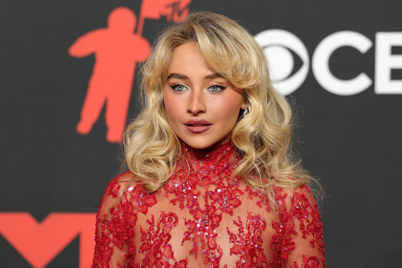 BREAKING: Trump White House Slams Sabrina Carpenter After Using Her Song in ‘Evil’ Video