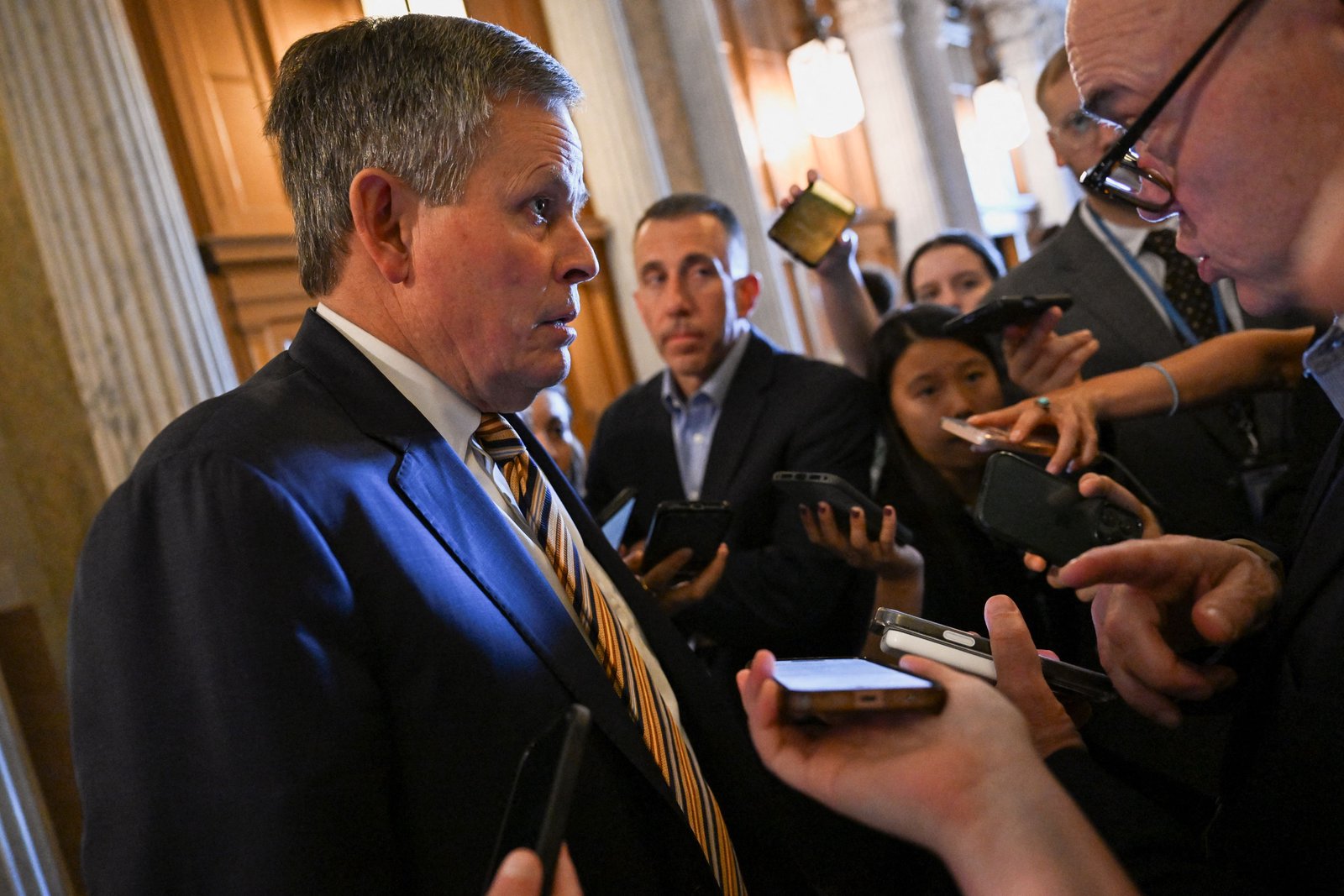 AI regulation delays plague Congress