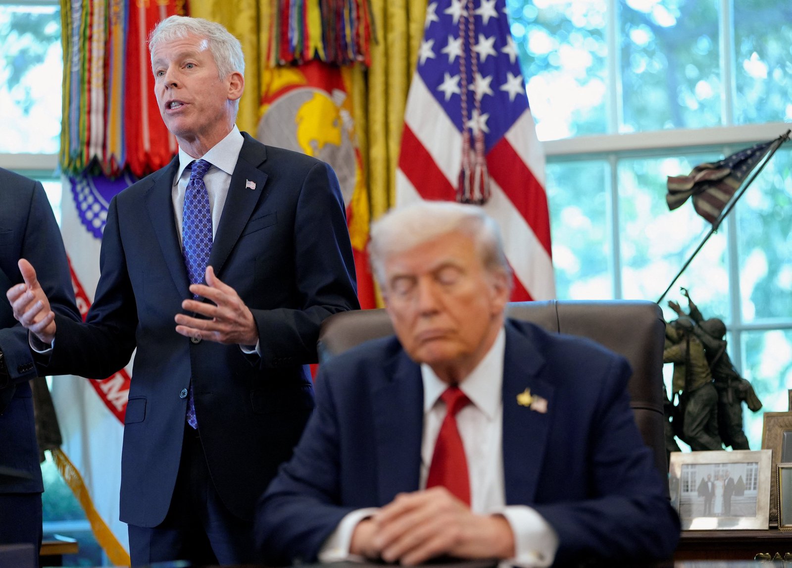 Trump eyes deeper energy project cuts as shutdown drags on