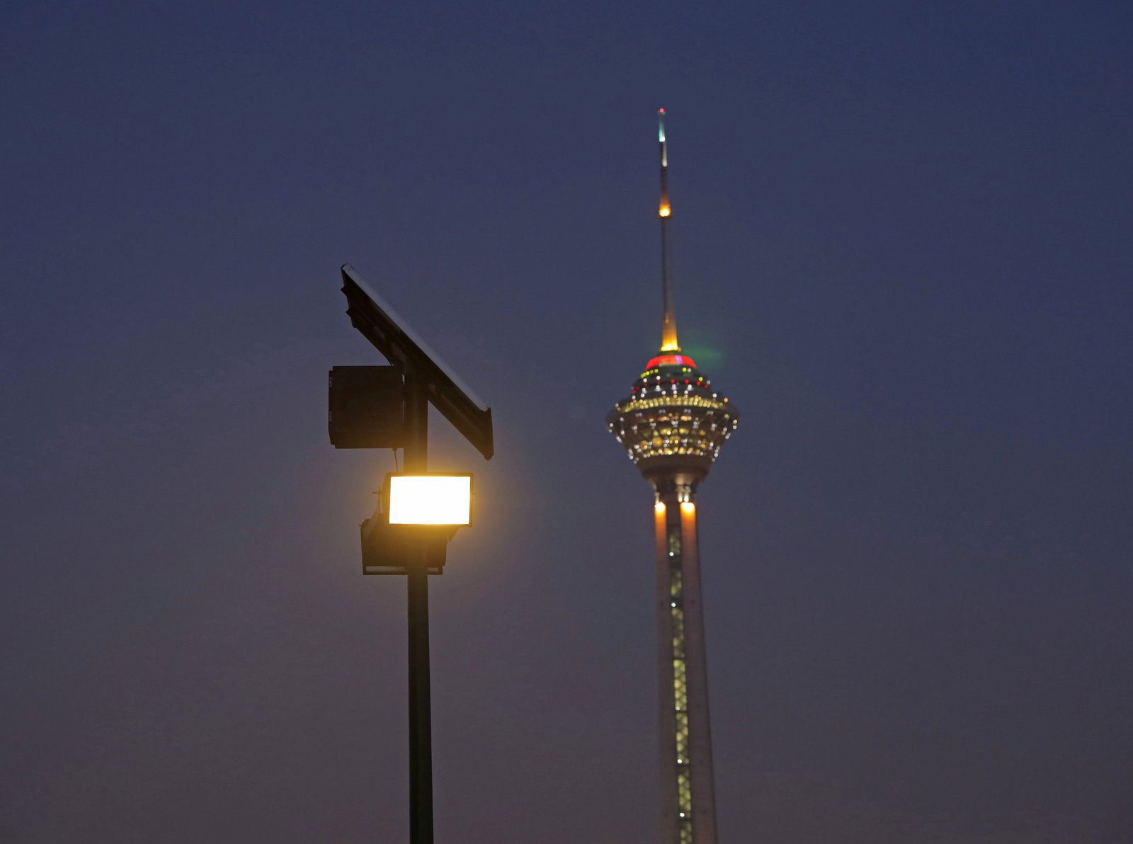 Iran to roll out solar power projects nationwide