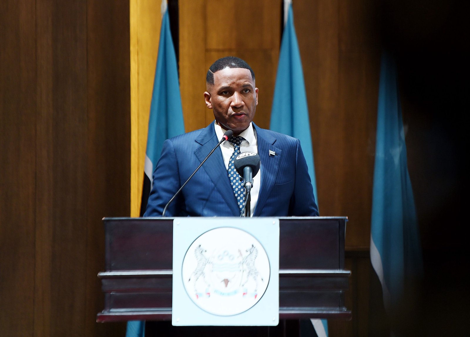 Botswana seeks Russian investment as diamond revenues slump