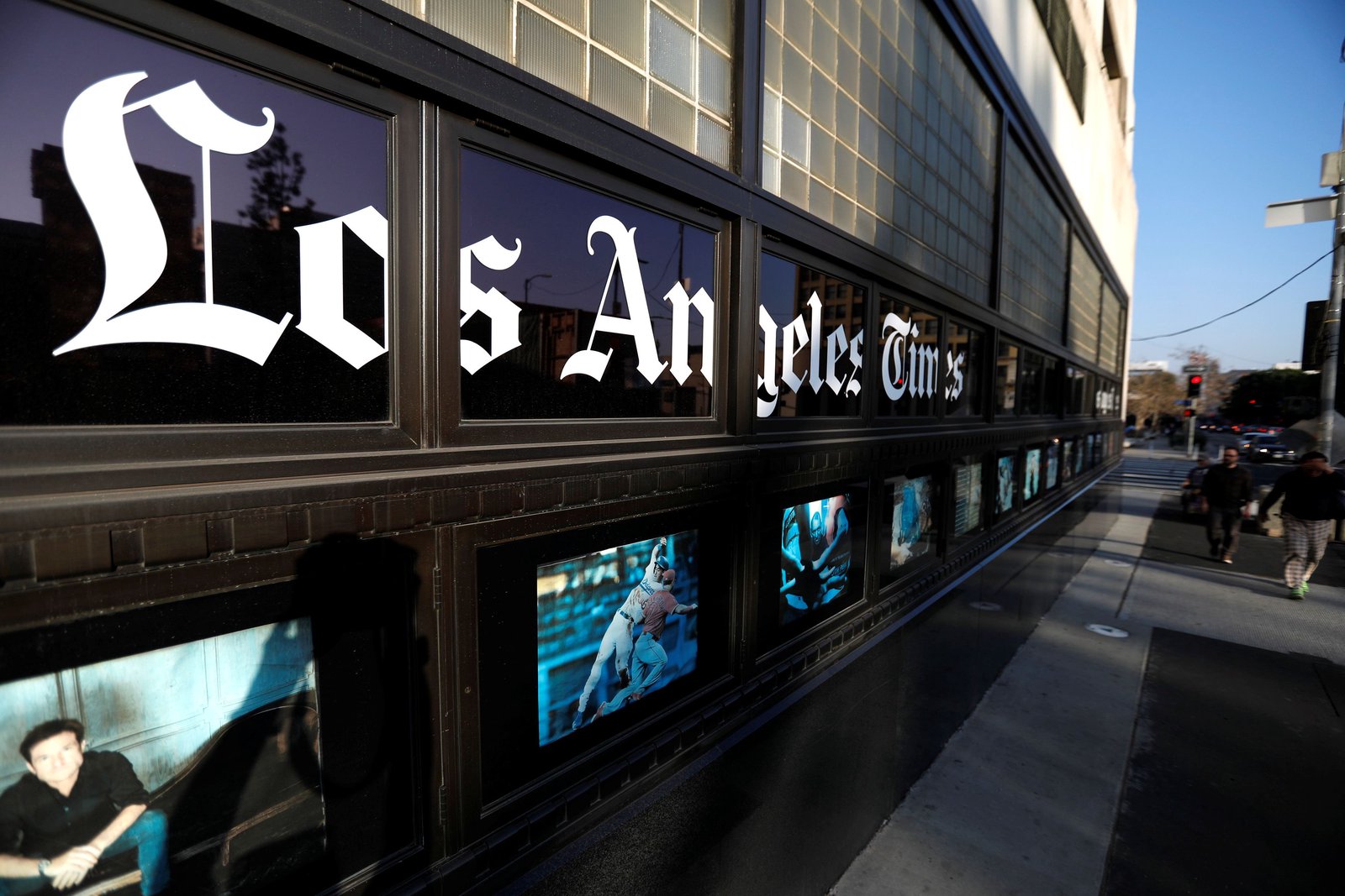 LA Times scrambles for cash ahead of 2027 IPO