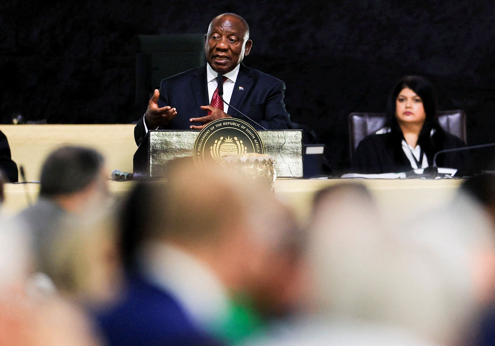 South Africans’ confidence in government leadership grows