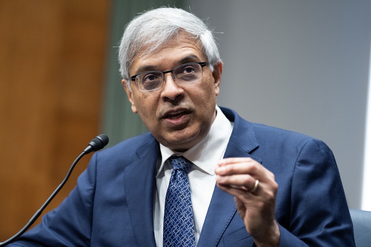 Trump Appoints CDC Critic as Temporary Agency Head