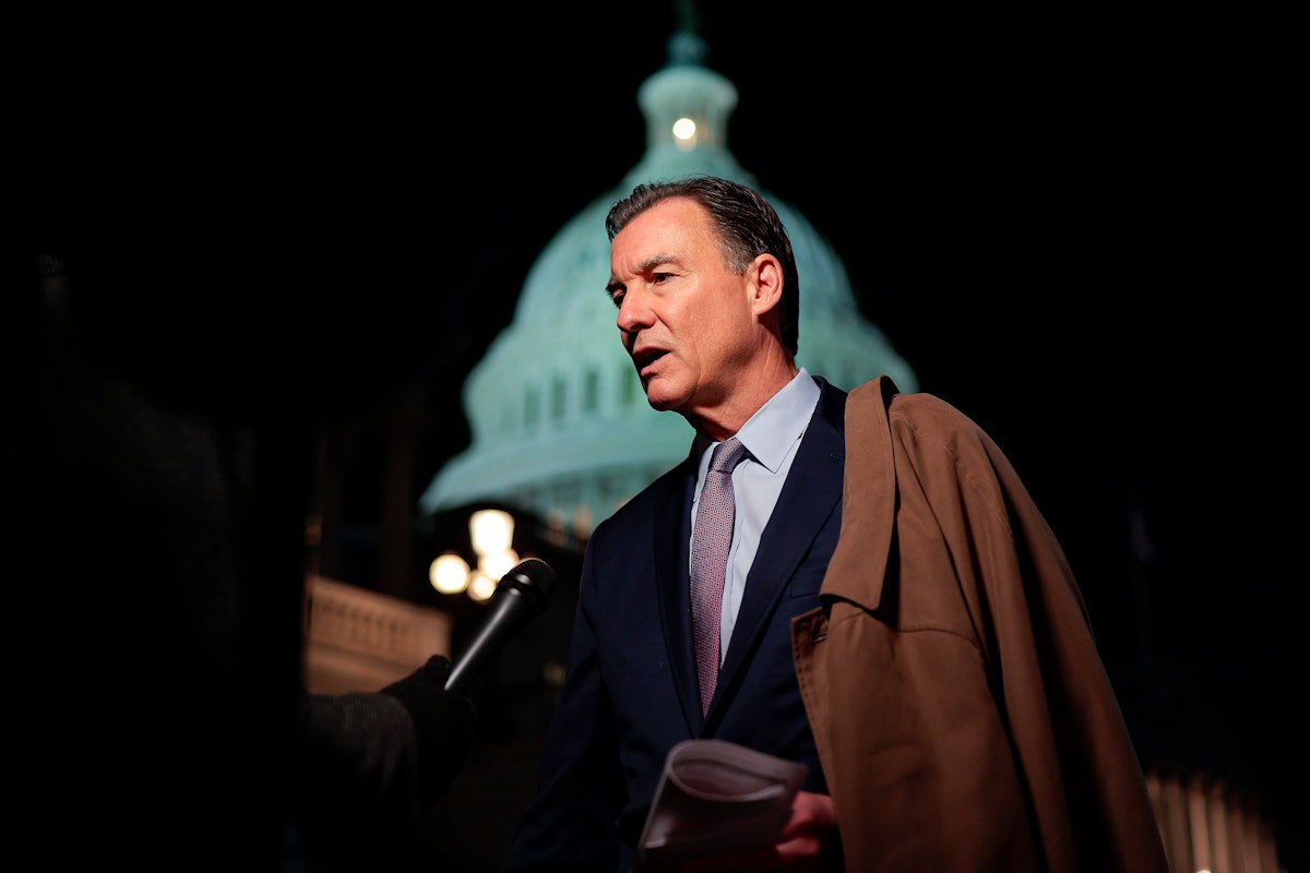 Democrats Who Voted to Keep Funding ICE Scramble to Backtrack