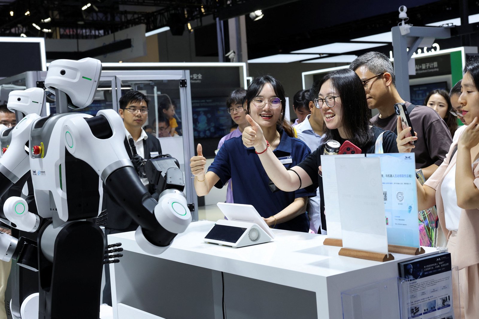 China's trust of AI is higher than the US'