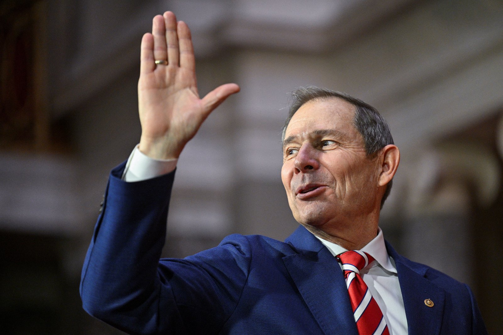 Why Republicans won't rein in Trump's Iran war