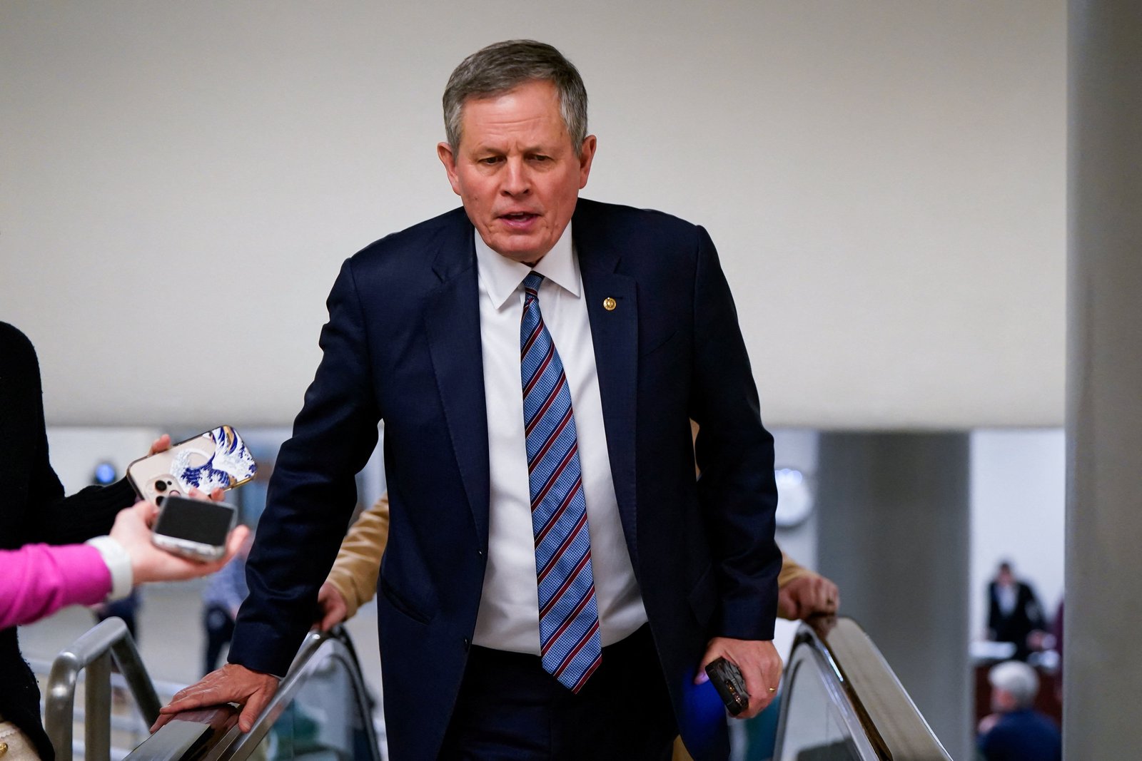 Daines’ surprise withdrawal shakes up Montana