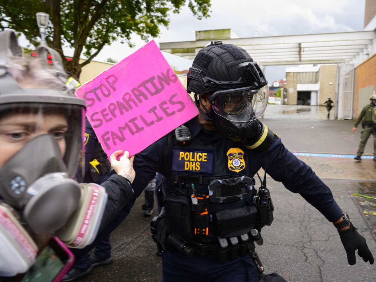 ICE Agents Pose as Utility Workers to Detain Immigrants, Oregon Lawmaker Warns
