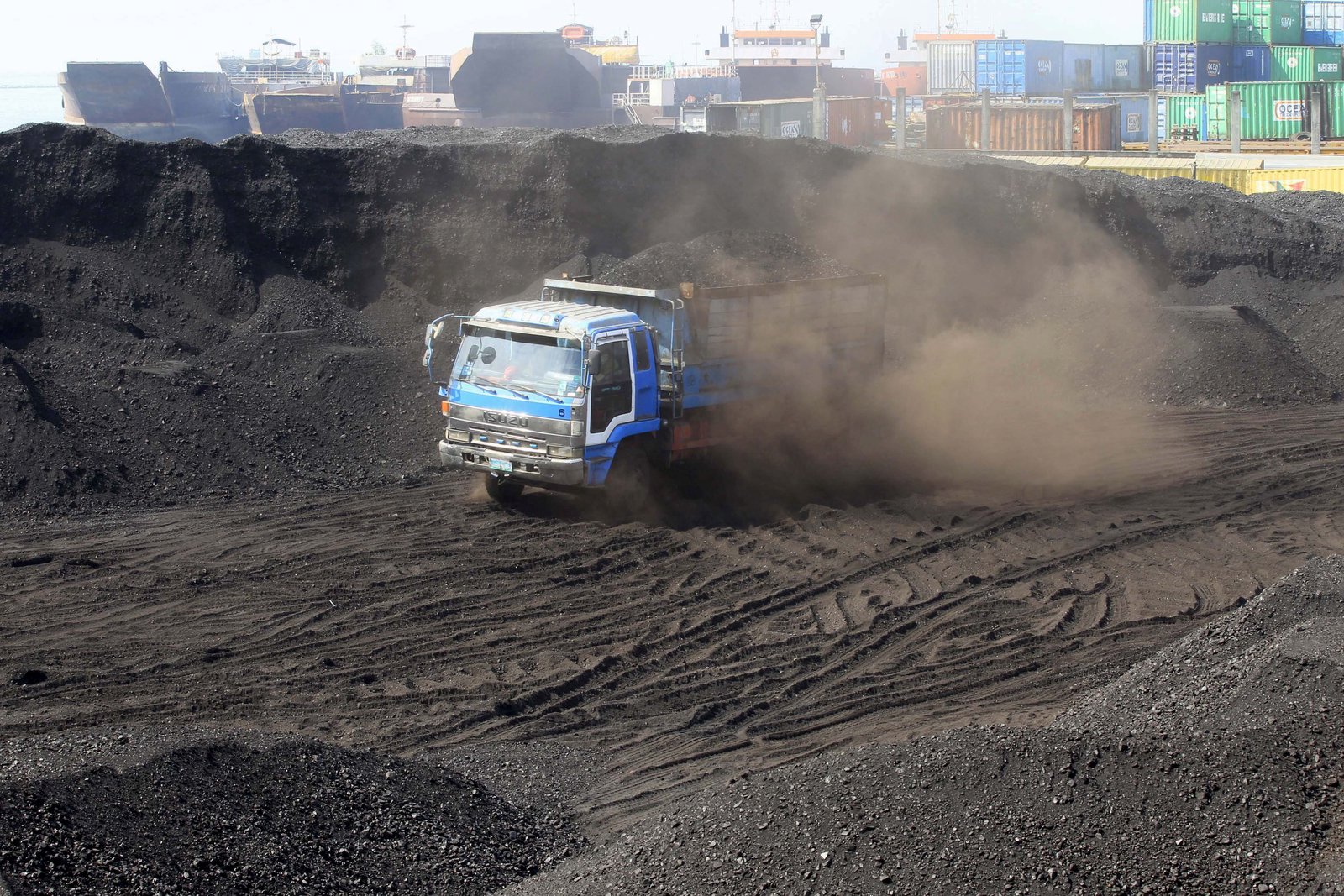 Global use of coal hits record high in 2024