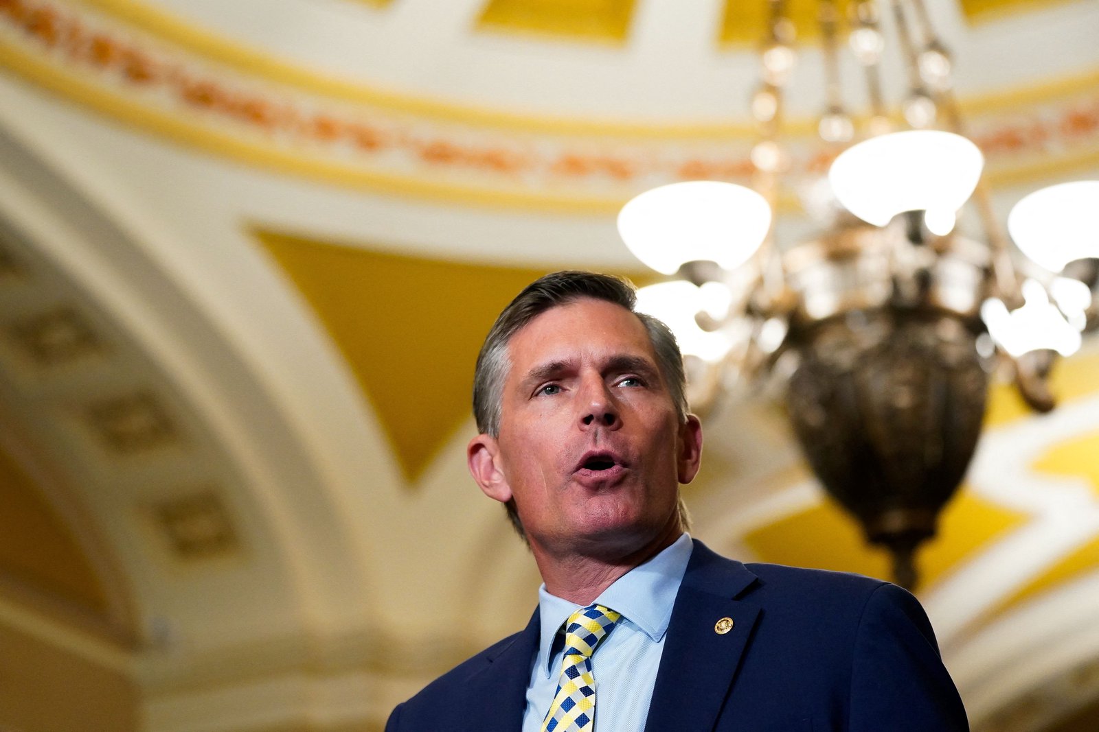 Forget abolishing ICE — the real Democratic divide is shutting down ICE