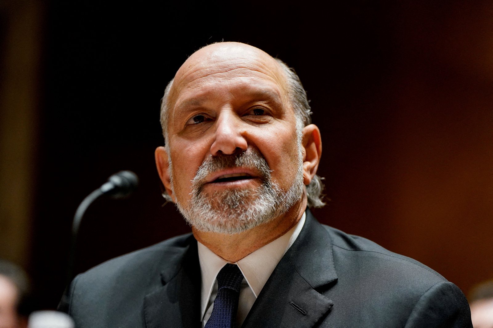 ‘It’s despicable’: Republicans question how long Lutnick can survive his Epstein crisis