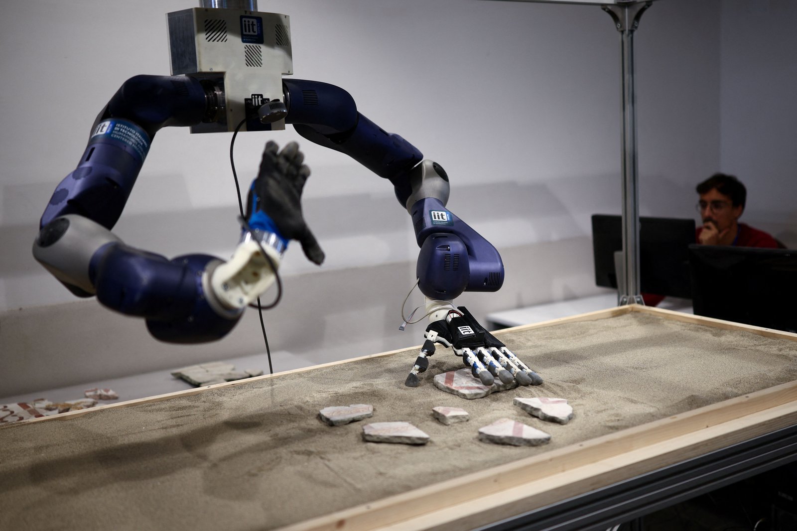 AI set to transform white-collar jobs, report finds