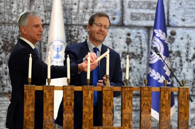 New Mossad Recruitment Ads Exploit Iran’s Unrest With Help From US Comedian